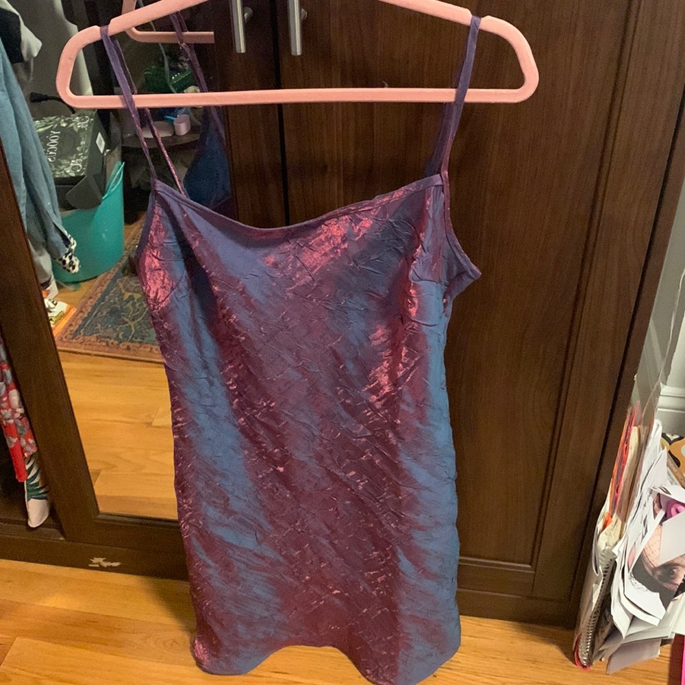 ‼️Valentine’s Date LTO SALE ⛓️‍💥‼️ Sirena Iridescent Mini Dress 💖💜
